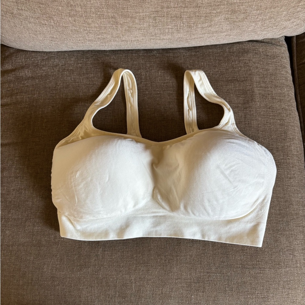 Seamless Wireless Cream Bralette with Removable Cups